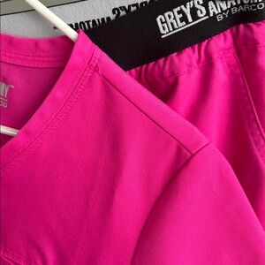 Grey's Anatomy Vivid Pink Scrub Ensemble